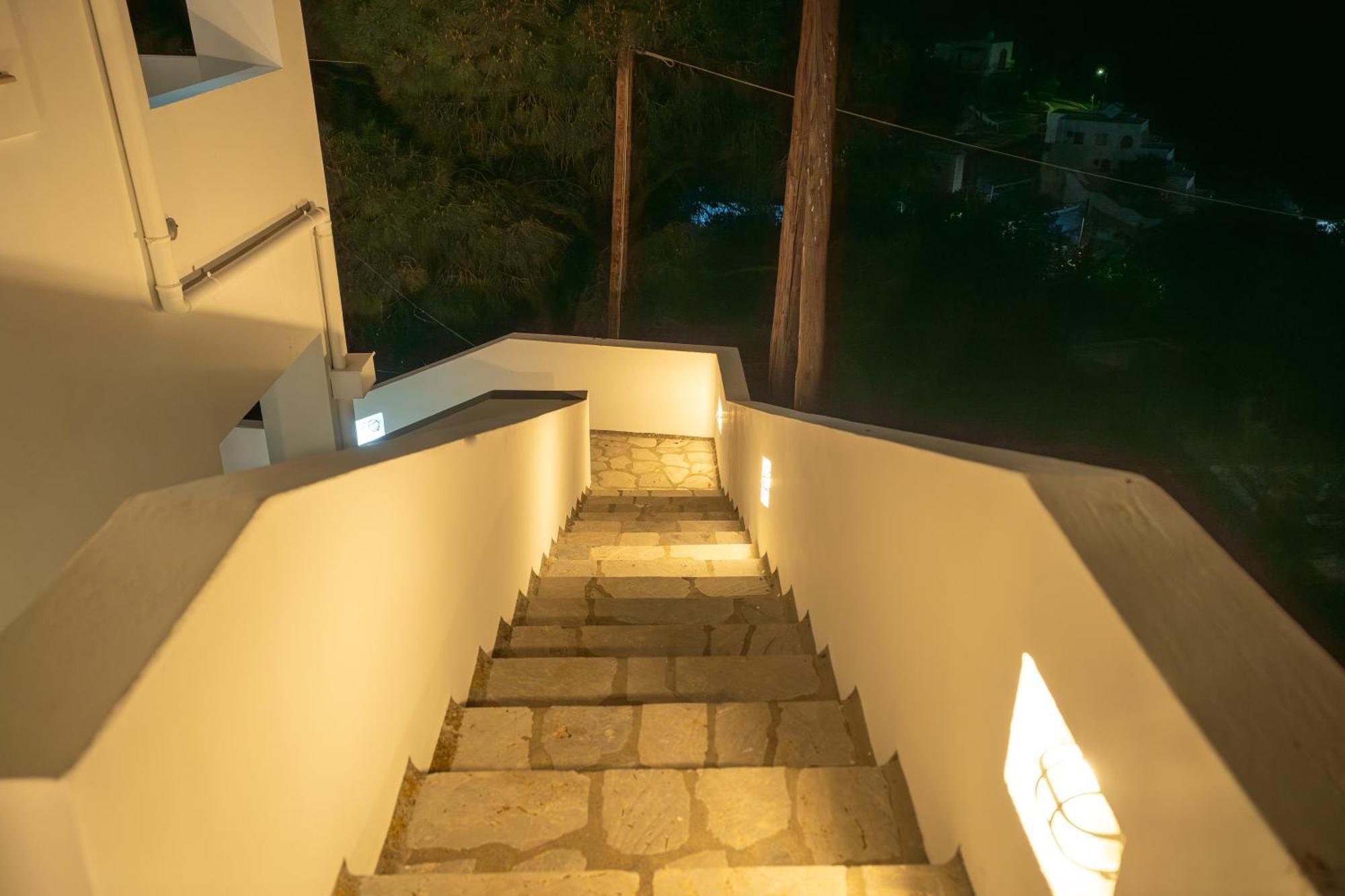 Semini Villa Myrties エクステリア 写真