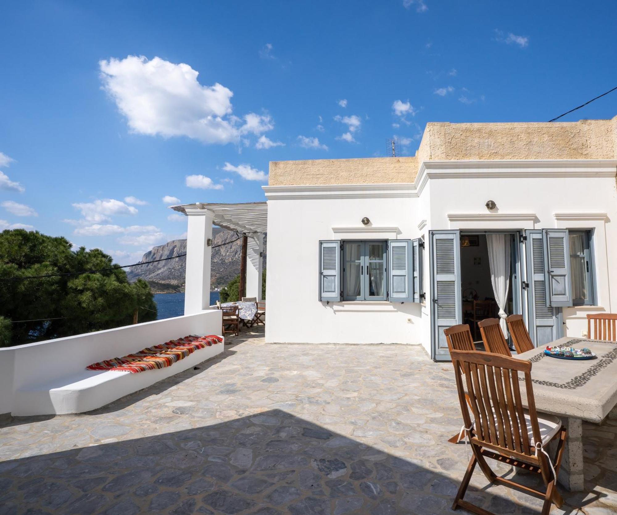 Semini Villa Myrties エクステリア 写真