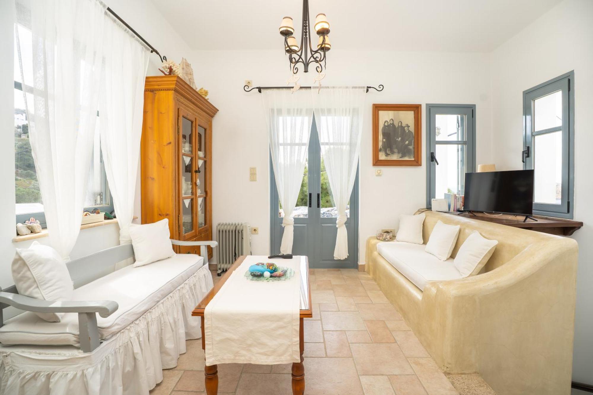 Semini Villa Myrties エクステリア 写真